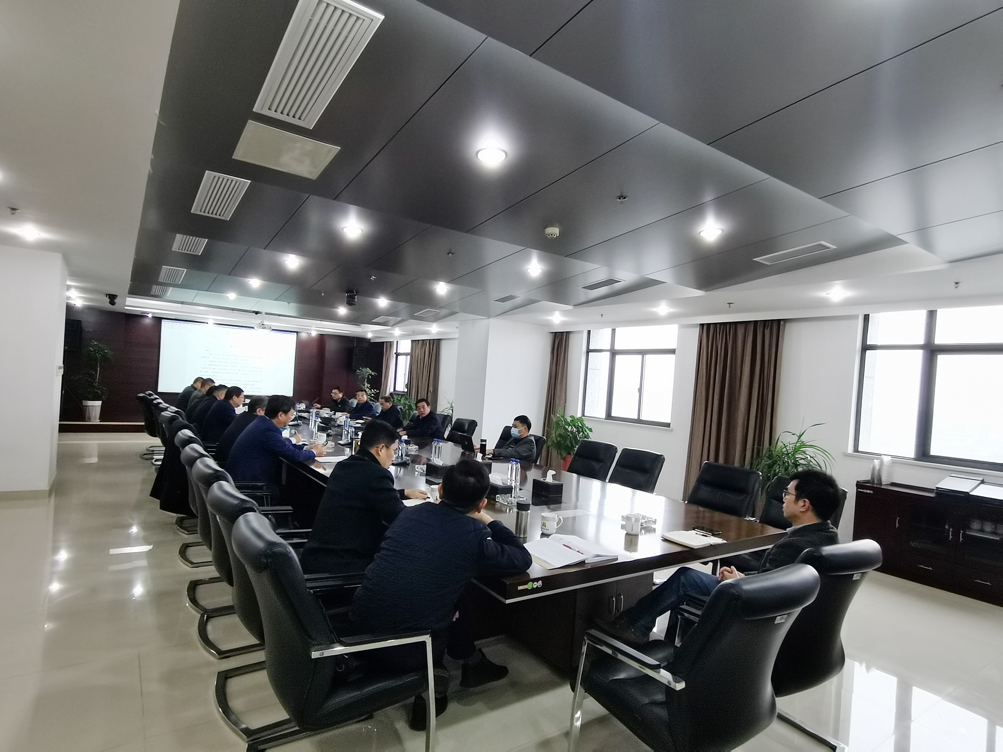 圖1-2、股改方案推進(jìn)會(huì).jpg